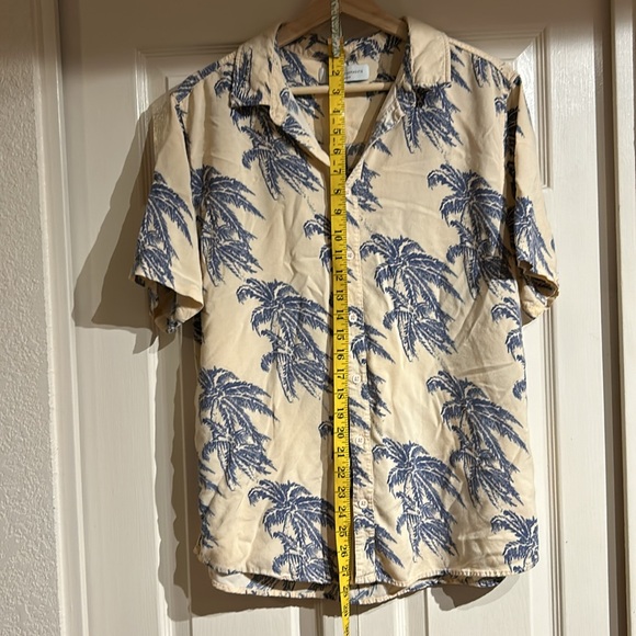 Cotton On Shirt - Picture 6 of 6